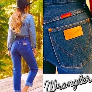 Wrangler vintage 24” waist high waist mom jeans!  Rare sizing!